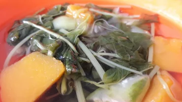 Sayur Bening, sebuah menu yang sederhana, sehat, dan bertahan sepanjang masa.