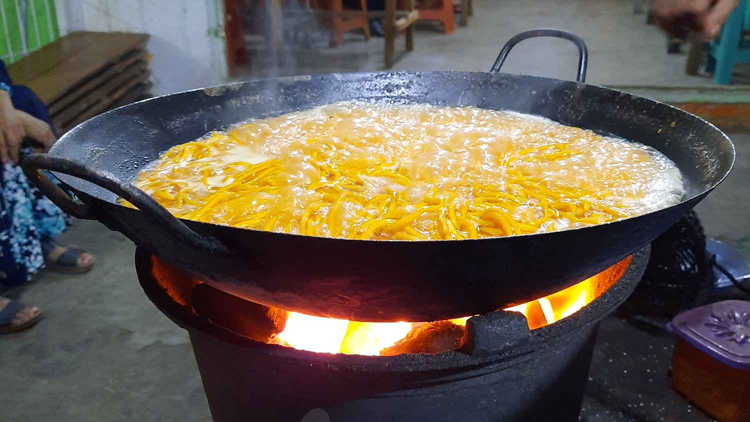 Mie Bancir di Warung Banjar Berkah ini Dimasak Pakai Arang