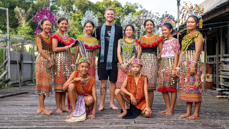 Kristian Hansen, seorang YouTuber asal Denmark yang berkeliling Indonesia dengan mengendarai sepeda motor. (Foto: Kristian Hansen)